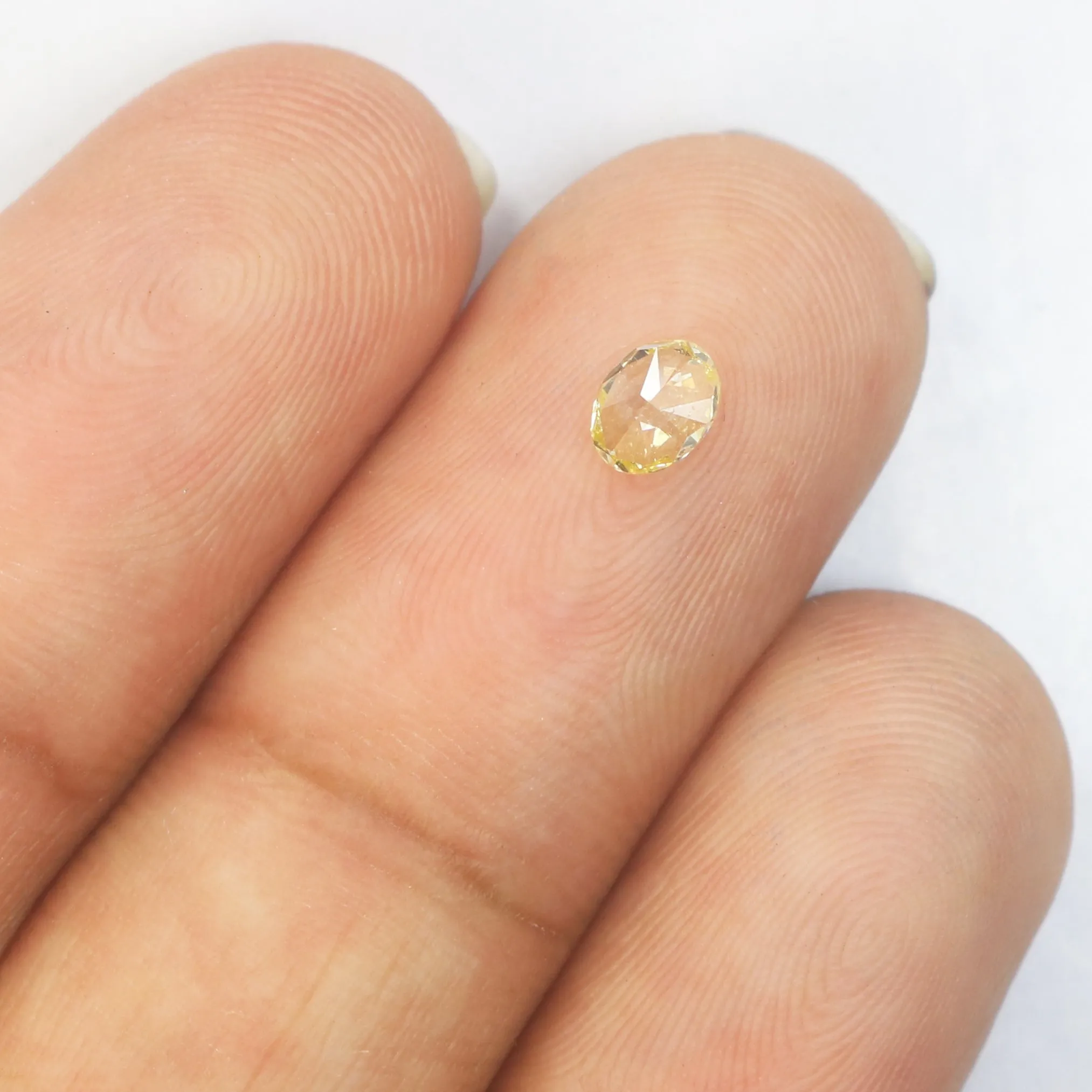 0.21 Ct Natural Loose Diamond Oval Yellow Color VS Clarity 4.65 MM KR2142