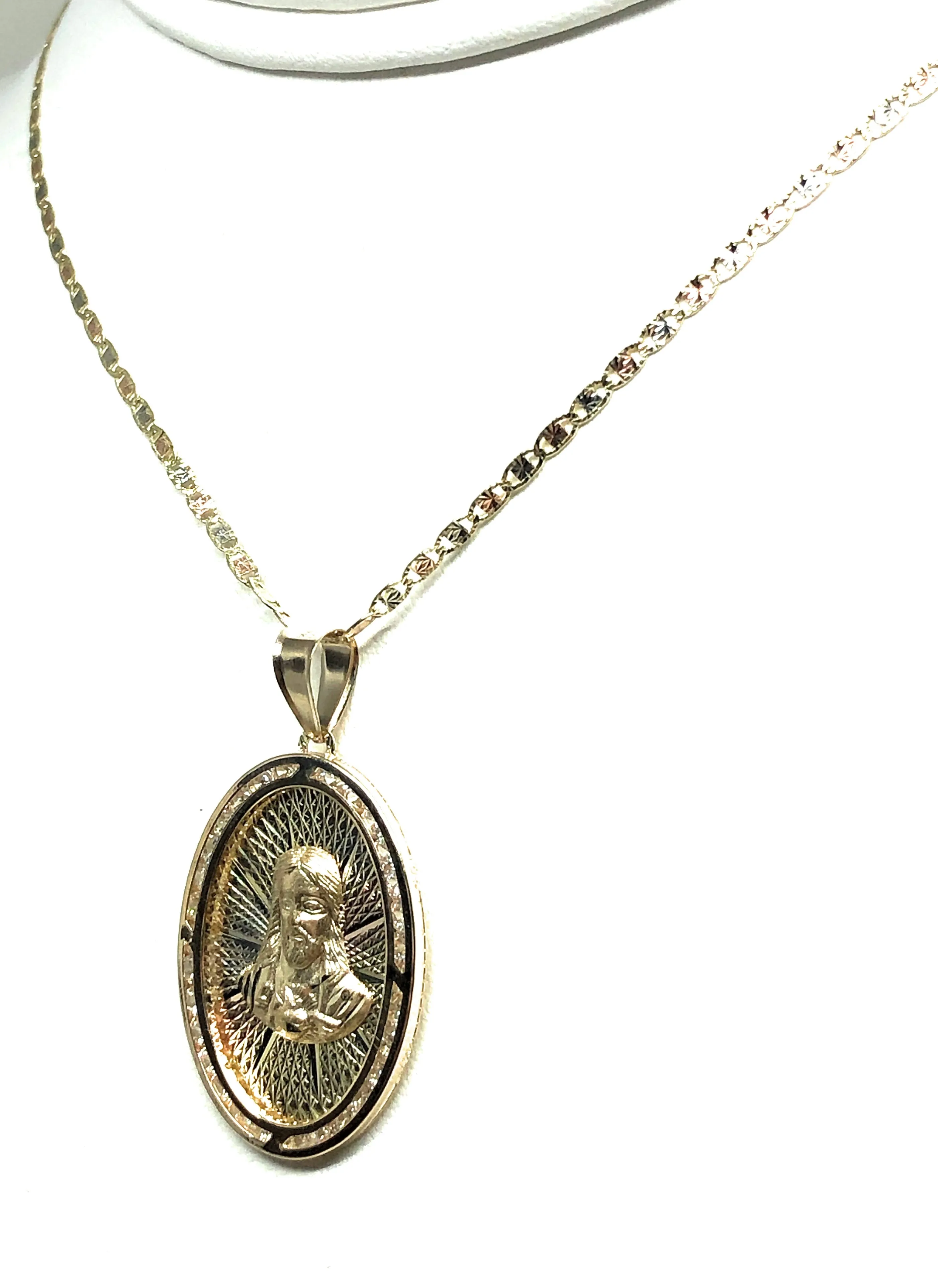 14k Solid Gold Tri-Color Jesus Sagrado Corazon Oval Pendant Necklace Valentina Chain