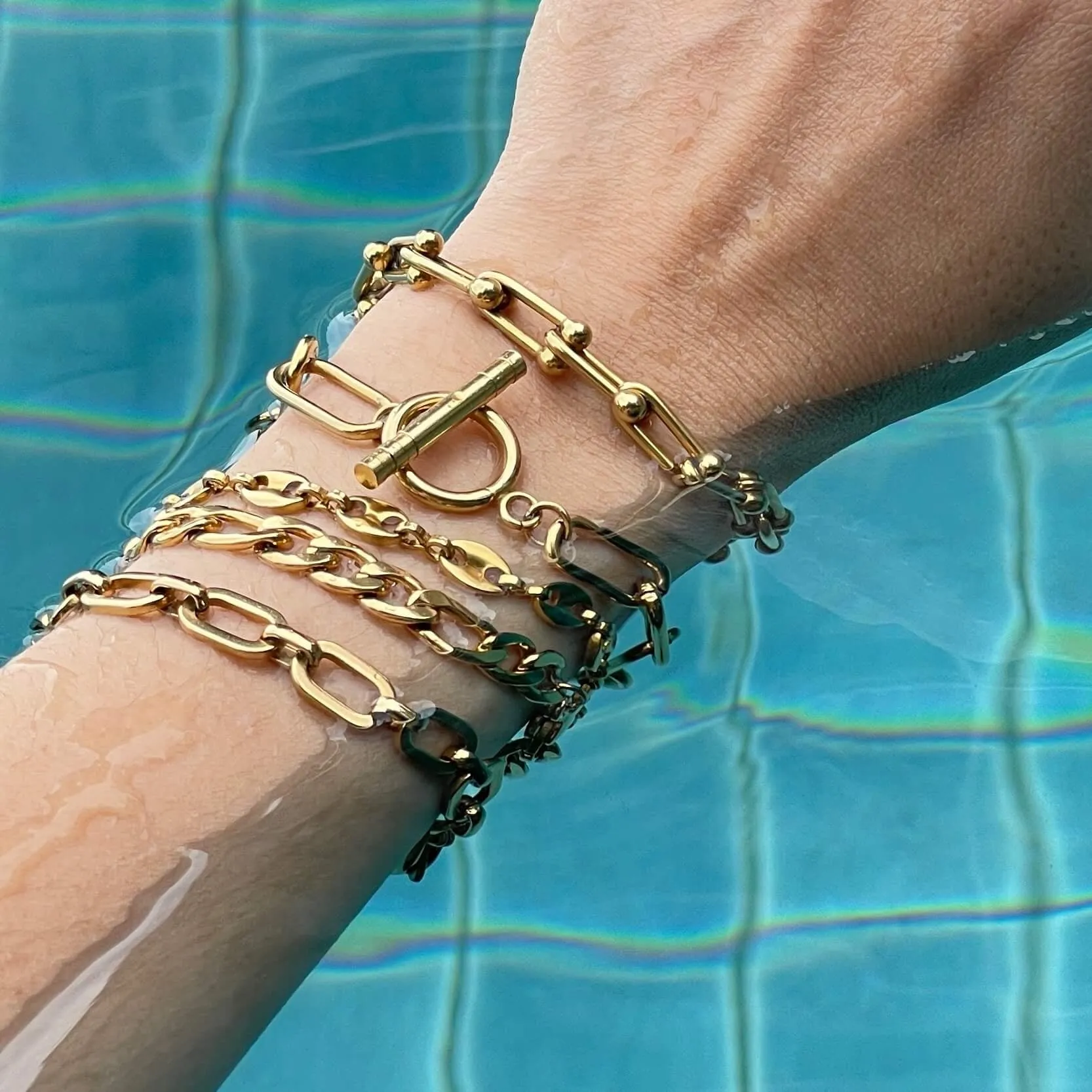 Figaro Chain Bracelet Gold