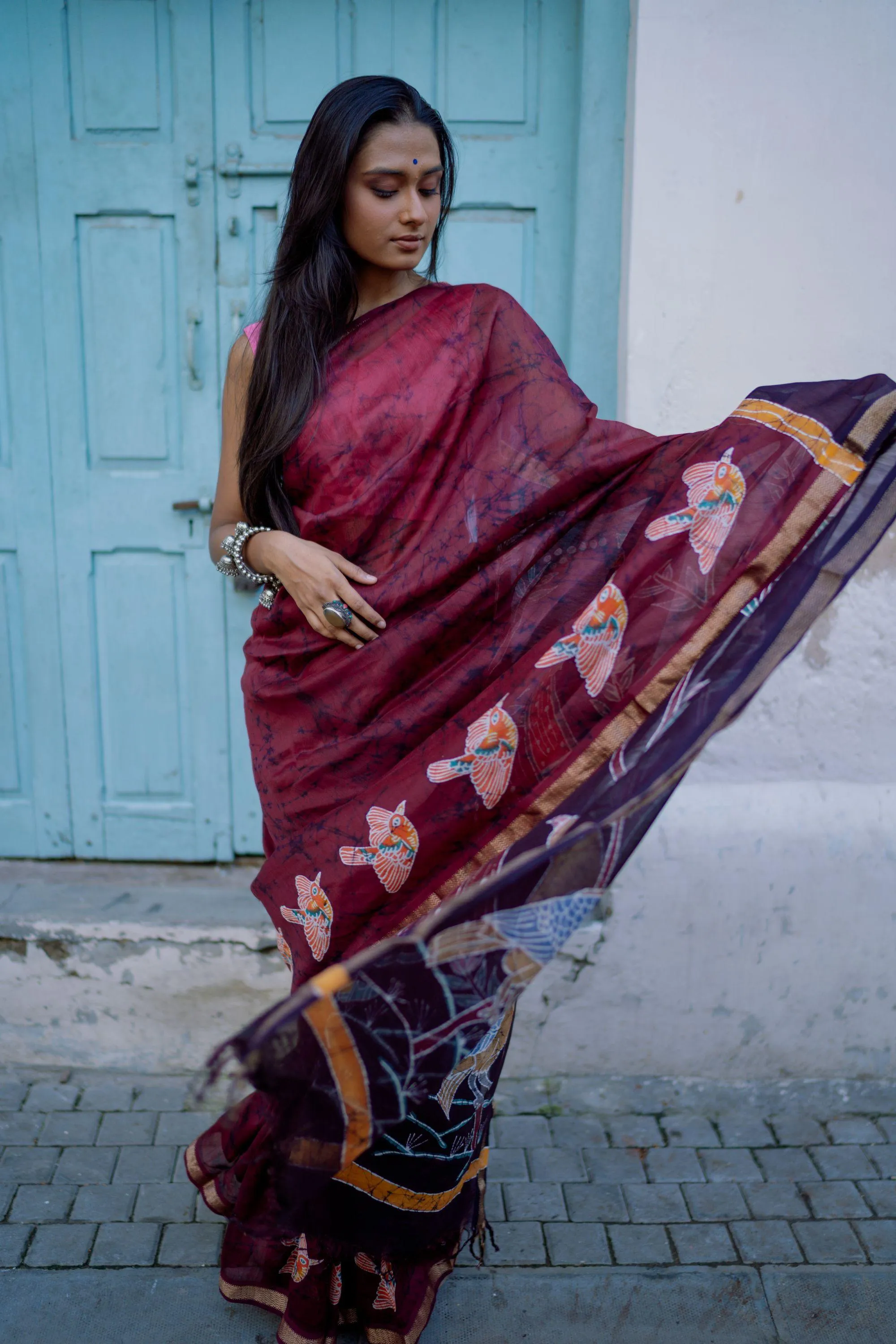 Ragini in the forest  -  Narmada Batik Maheshwari saree