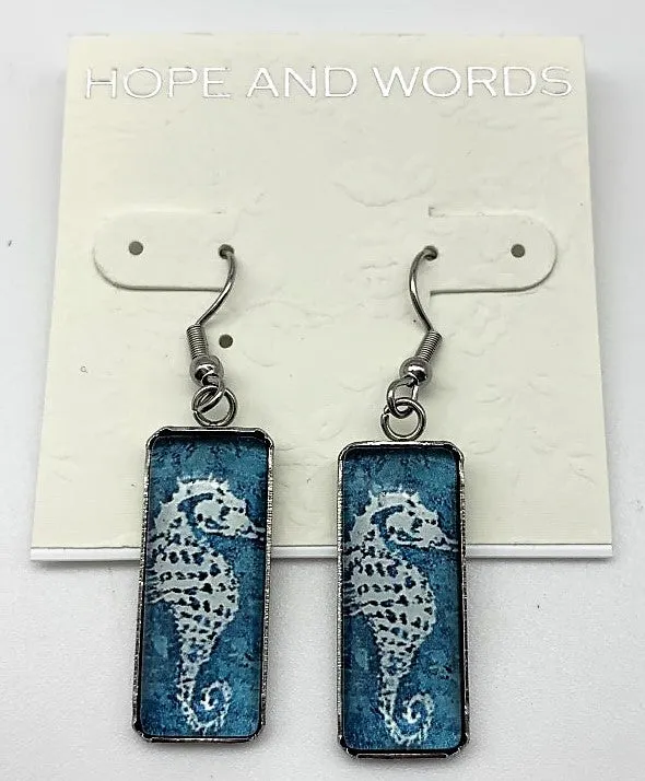 Seahorse wirehook earring AEE610