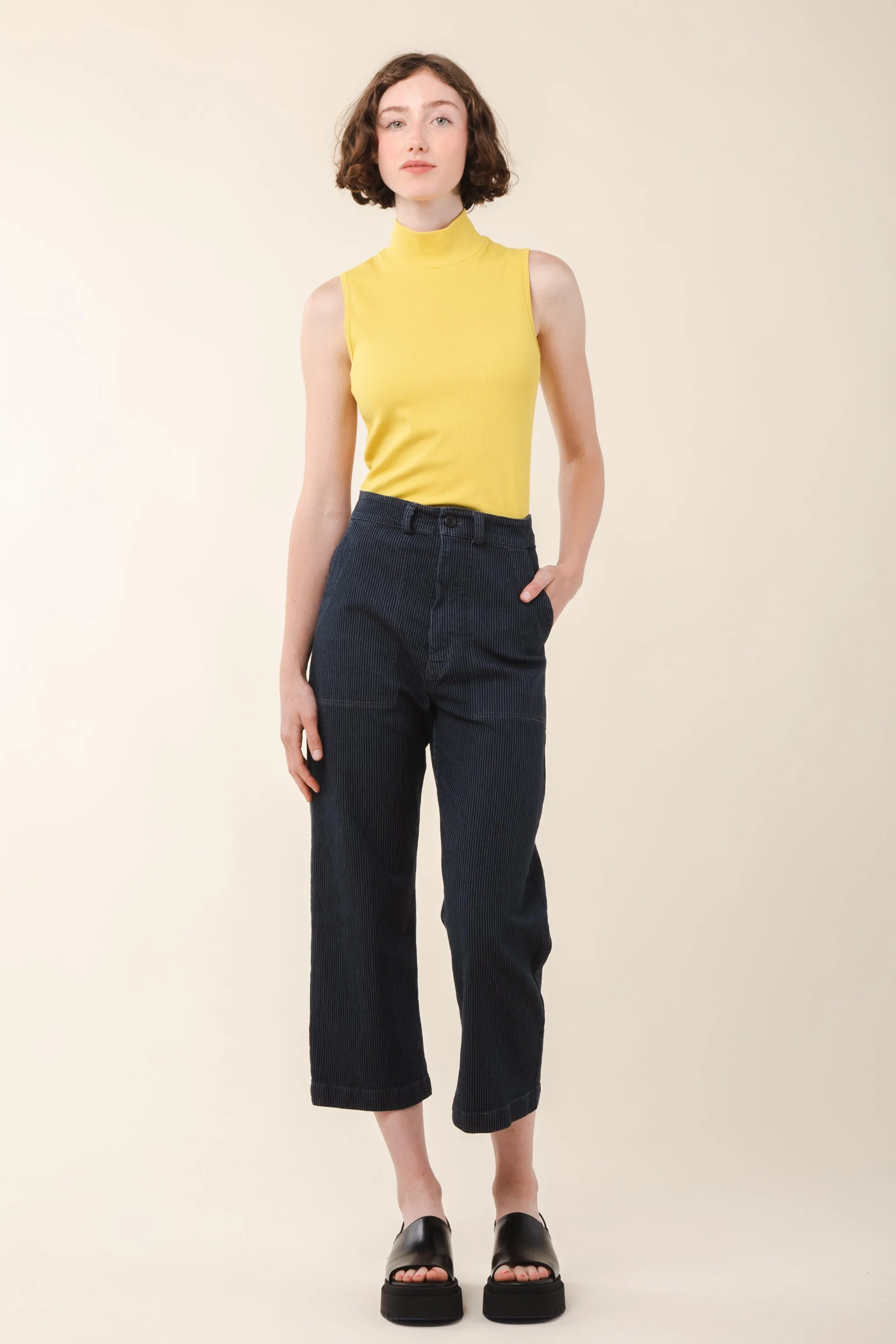 Sleeveless Mockneck in Taxi